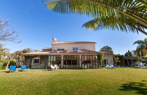 Atalaya-Isdabe Villa | Casa Del Mar - 6-bedroom Family Villa