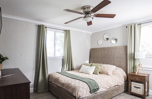 Riverview Estates House | Casa Del Mar - Just minutes away from #1 Beach in the US Siesta Key