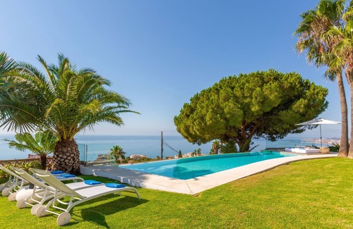 La Capellania Villa | Casa del Mar | Villa with sea view in Benalmadena