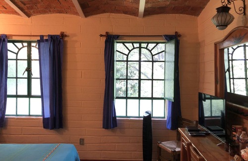 Guadalajara Bed & Breakfast | Casa del Retoño