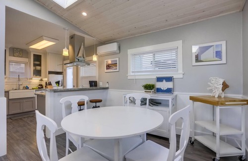 Village of La Jolla House | Casa del Sol |Charming 1BR Cottage | Heart of LJ