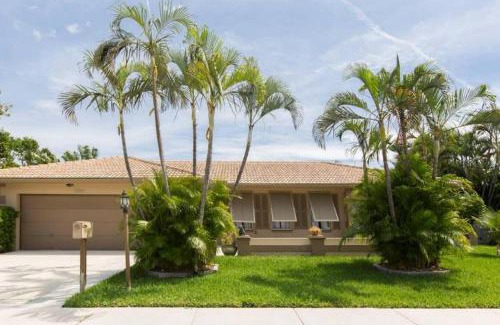 South Palm Park Neighborhood Association House | Casa Del Sol-Huge 3br! Beaches Pool and Hot Tub!