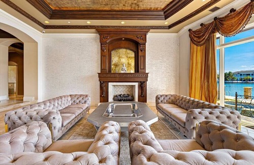 Lighthouse Point Villa | Casa del Toro Mansion