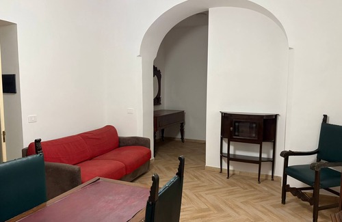 Rione Sanita Apartment | Casa delle camelie - Two Bedroom Apartment, Sleeps 6