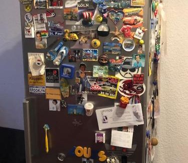 Bochum-Innenstadt Apartment | Casa DelSillie . Magnet Pin Welcome