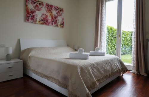 Manerba del Garda Apartment | Casa di Lulù (lago e Spiaggia)