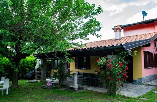 Oleggio Castello House | Casa di Nina