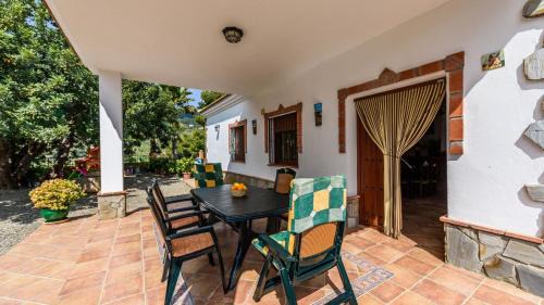 Alozaina Villa | Casa El Lagar Alozaina by Ruralidays