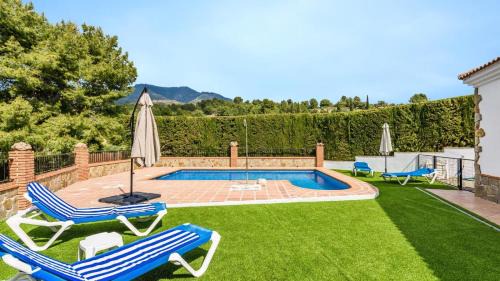 Alozaina Villa | Casa El Lagar Alozaina by Ruralidays