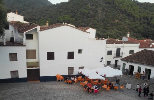 Linares de la Sierra Cottage | Casa El Naranjo Dulce for 8 people