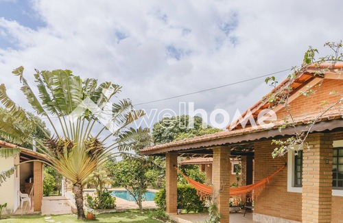 Pinhalzinho Cottage | Casa em Pinhalzinho com Piscina e Churrasqueira