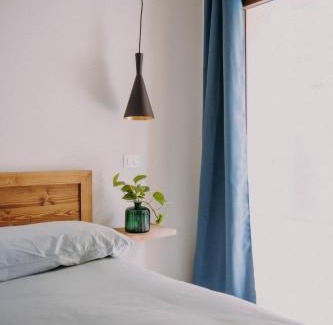 Broletto Bed & Breakfast | Casa Emilia B&B with cocktail bar