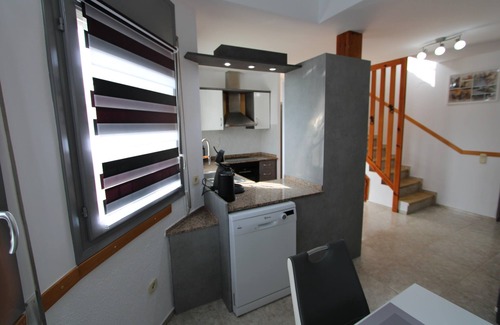 Riumar Ski Chalet | CASA ESPERANZA 1, Ideal house for your holidays near the sea, free wifi, air conditioning optional, private pool, pets allowed, dog’s beach