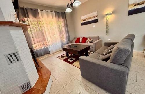 Alhaurin de la Torre House | Casa Familiar Alhaurín de la Torre con Jacuzzi