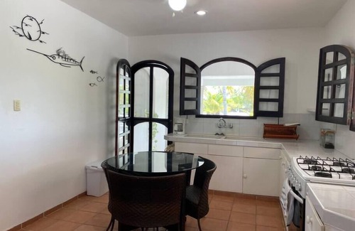 Chicxulub Puerto Villa | Casa familiar, alberca privada, pasos de la playa