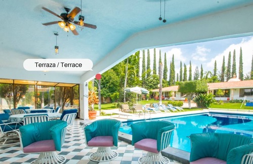 Lomas de Cocoyoc House | Casa Familiar Retro | Lugar de Paz y Confort