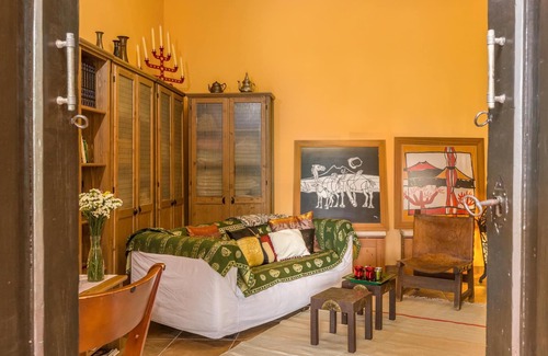 Arucas Villa | "Casa Finca Doñana" with Mountain View, Private Garden, Jacuzzi & WiFi
