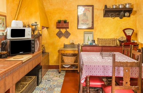 Arucas Villa | "Casa Finca Doñana" with Mountain View, Private Garden, Jacuzzi & WiFi