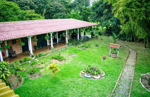 Totoro House | Casa Finca Villa Cristal
