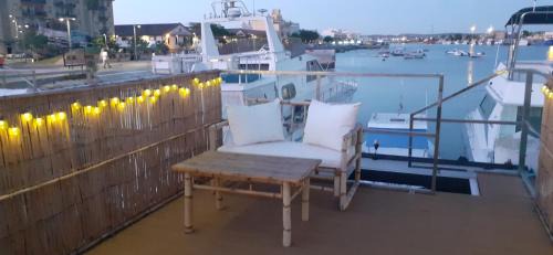 El Puerto de Santa Maria Boat Rental | Casa Flotante El Refugio del Pirata
