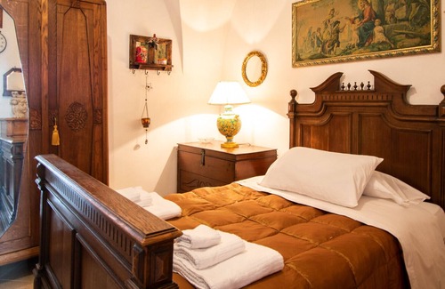 Old Town Cisternino Apartment | Casa Geranio by Typney