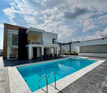 Yautepec House | Casa Girasol