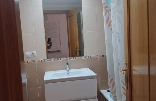 Denia Apartment | Casa Gloria con gran patio y acceso directo a piscina
