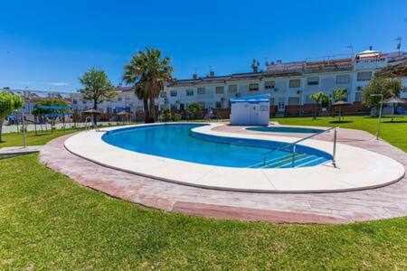 Aljaraque House | Casa grande , piscina y garaje