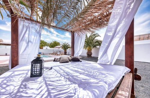Puerto Calero Ski Chalet | Casa Guayre - Private Pool, BBQ, Air-Con and Ping-Pong By Lanzarote Vacation Homes