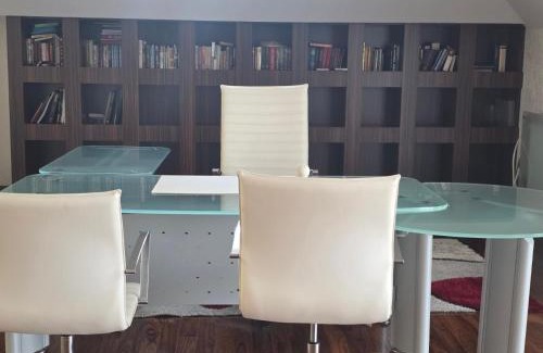 Odessa House | Casa Italiana with Exclusive Pool
