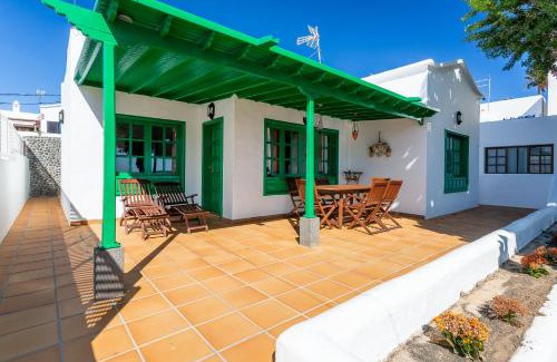 Playa Honda House | Casa Jardín