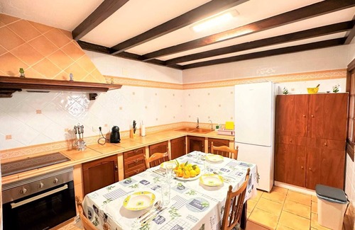 Alora Apartment | Casa Juan María,¡ A tan sólo 21 minutos del Caminito del Rey, 12.8 Km x MA-5403