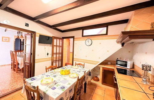 Alora Apartment | Casa Juan María,¡ A tan sólo 21 minutos del Caminito del Rey, 12.8 Km x MA-5403