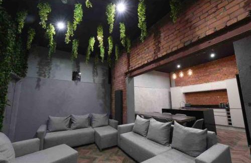 Manchester Apartment | Casa Jungle Slps 20 Mcr Centre Hot tub, bar and cinema Room Leisure suite
