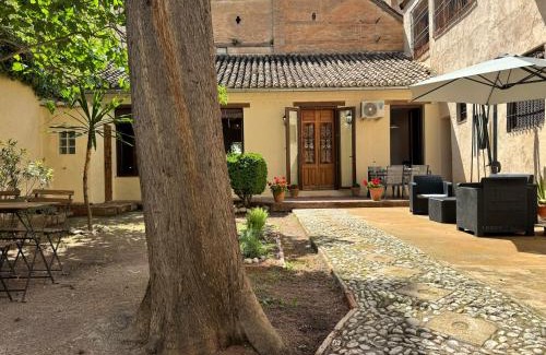 Albaicin Apartment | Casa junto a la Alhambra con vistas y jardín privado