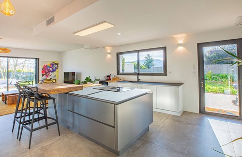 Aubagne House | Casa Kandinsky at the gateway to Garlaban