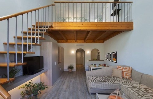 Sorrento City Centre Ski Chalet | Casa La Maisonette - One Bedroom Chalet, Sleeps 4