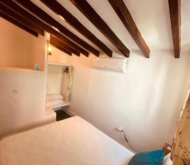 Torremolinos House | Casa La Raspa COZYINNS