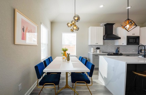 Southtown Villa | Casa Lavaca Luxury