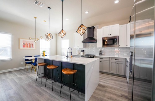 Southtown Villa | Casa Lavaca Luxury