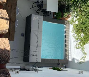 Pinos del Valle Bed & Breakfast | Casa Limon