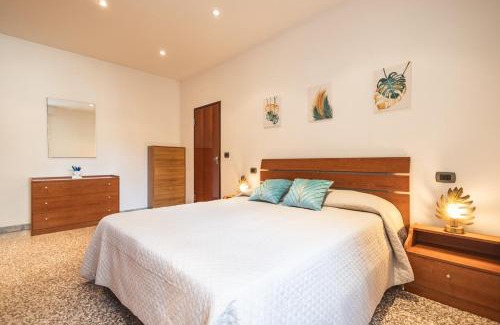 Rimini Apartment | Casa Lisi - 10 min dal mare - 100m2 -Climarizzato