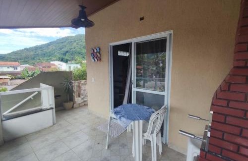 Estufa II House | Casa localizada a 7 minutos da Praia Grande em Ubatuba