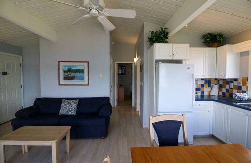Central Okanagan Villa | Casa Loma 414-Two Bedroom Villa-South Beach