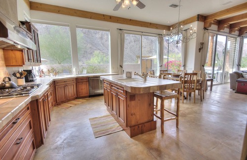 La Quinta Cove House | Casa Luna – Mini Compound, Mountain Views, Pool/Spa, Steps to Hiking Trails