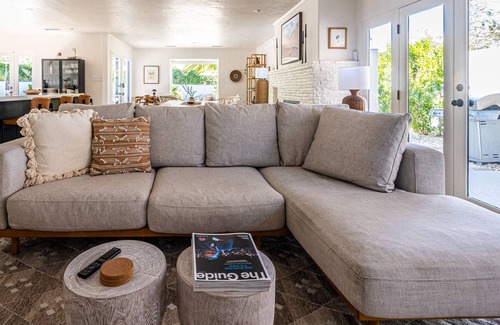 Little Tuscany House | Casa Luna - Mountain views walking distance to town!