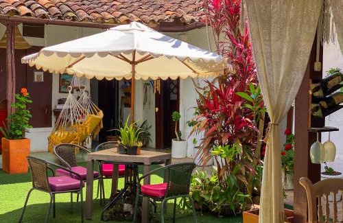 Curiti House | CASA MAGIA by Magally Velasco