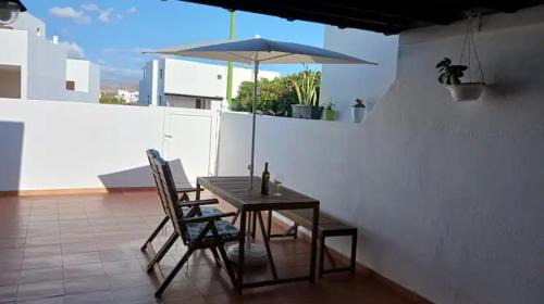 La Santa House | Casa Mar Azul.