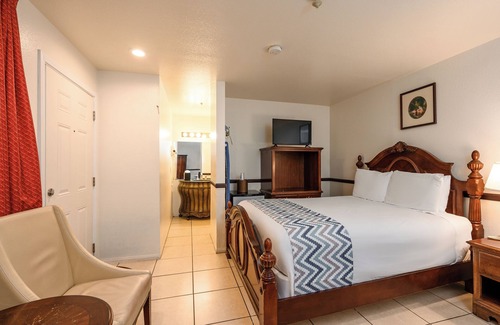 Catalina Island Hotel | Casa Mariquita Standard King Ensuite Room