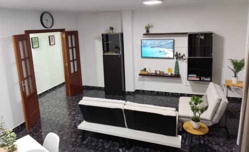 Candelaria Apartment | CASA MARY "Céntrico y amplio Apartamento cerca del mar"